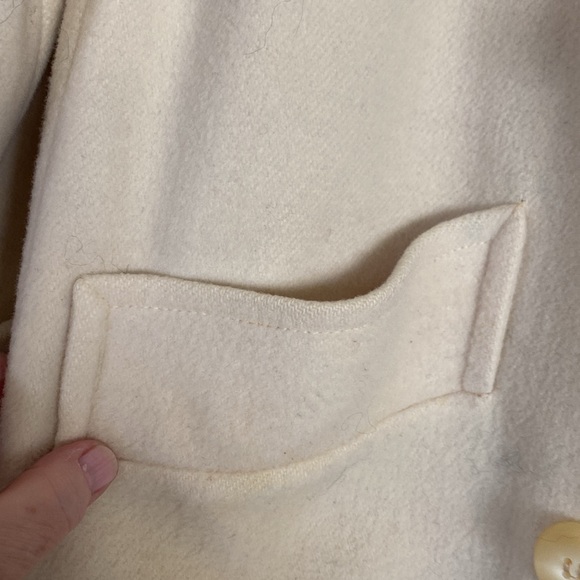 Cream wool coat. Fully lined. Size 14/16. - Picture 4 of 10